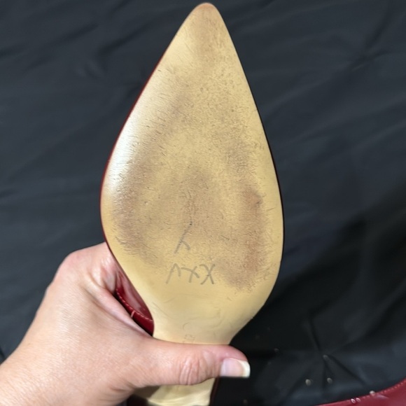 Ivanka Trump Patent Leather Heels - Picture 7 of 14